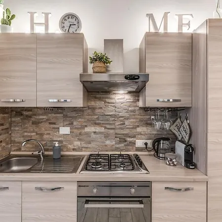 Testaccio Apartment